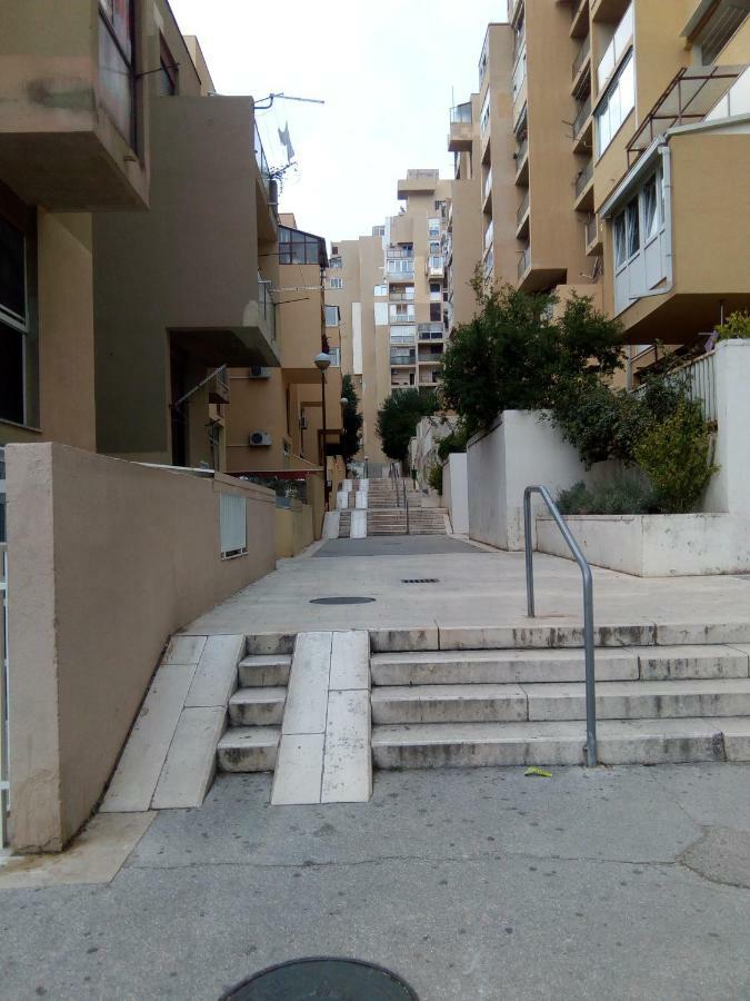 A Small Apartment For A Great Vacation "Ludi" Split Exterior foto